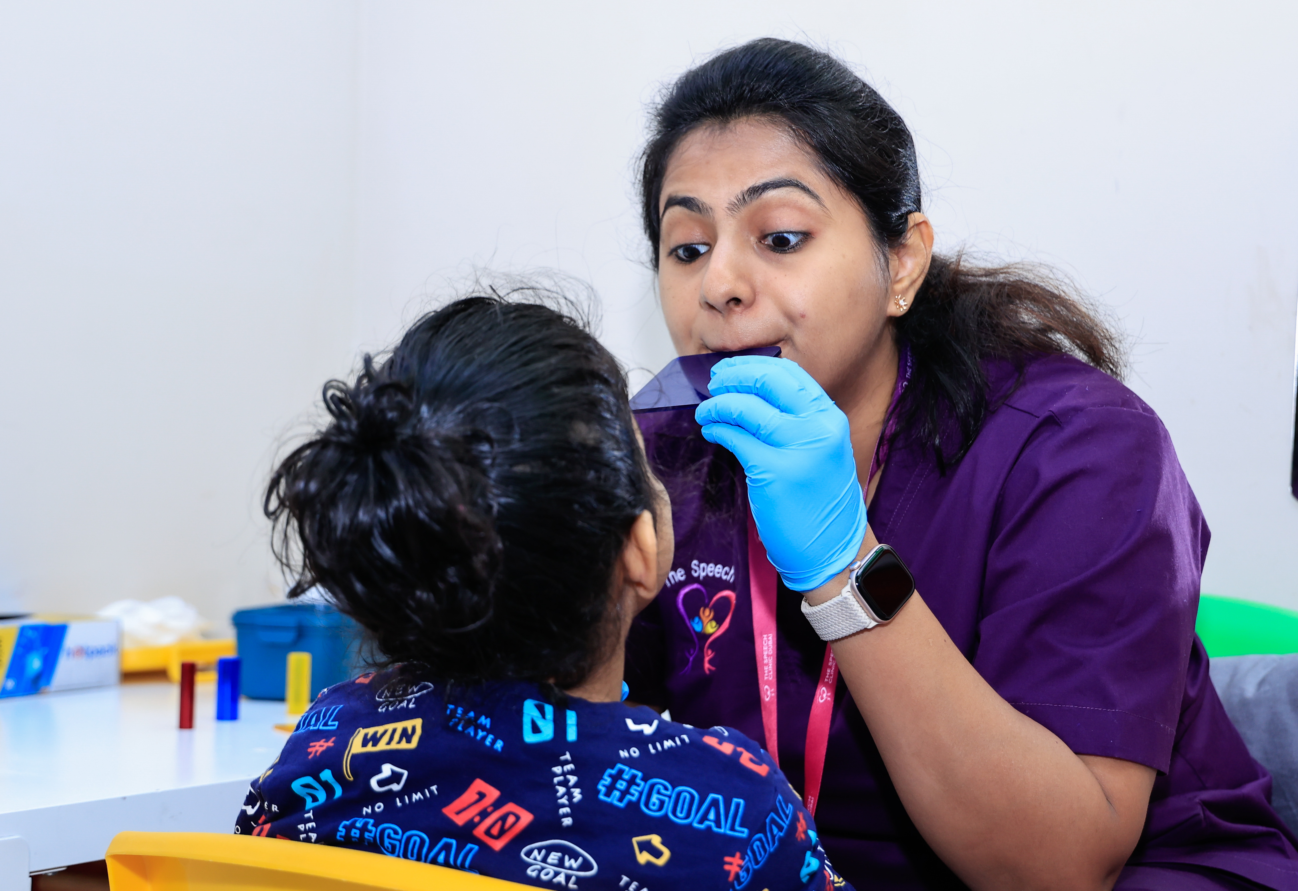 Childhood apraxia of speech therapy session in Dubai